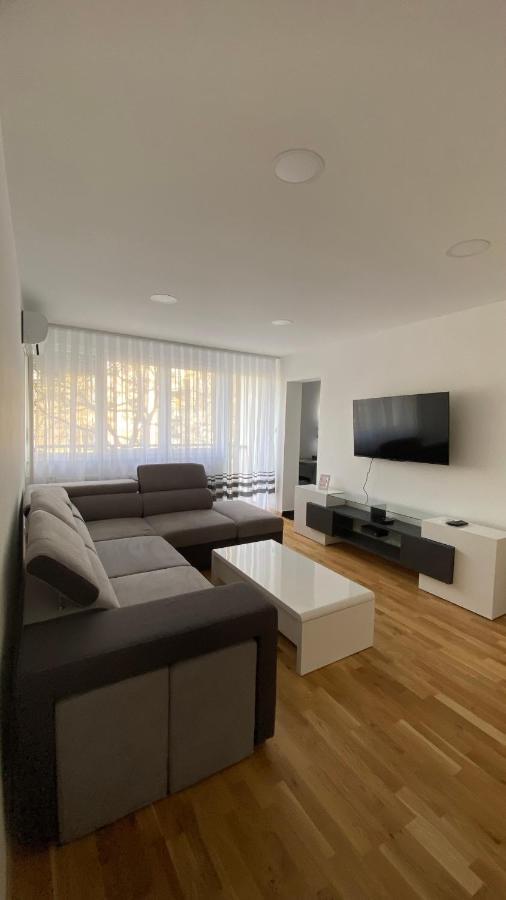 M.B.A. Apartments Karlovac Exterior foto